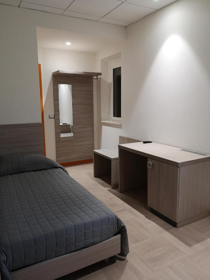 Hotel Clodi 阿斯科利皮切诺 外观 照片